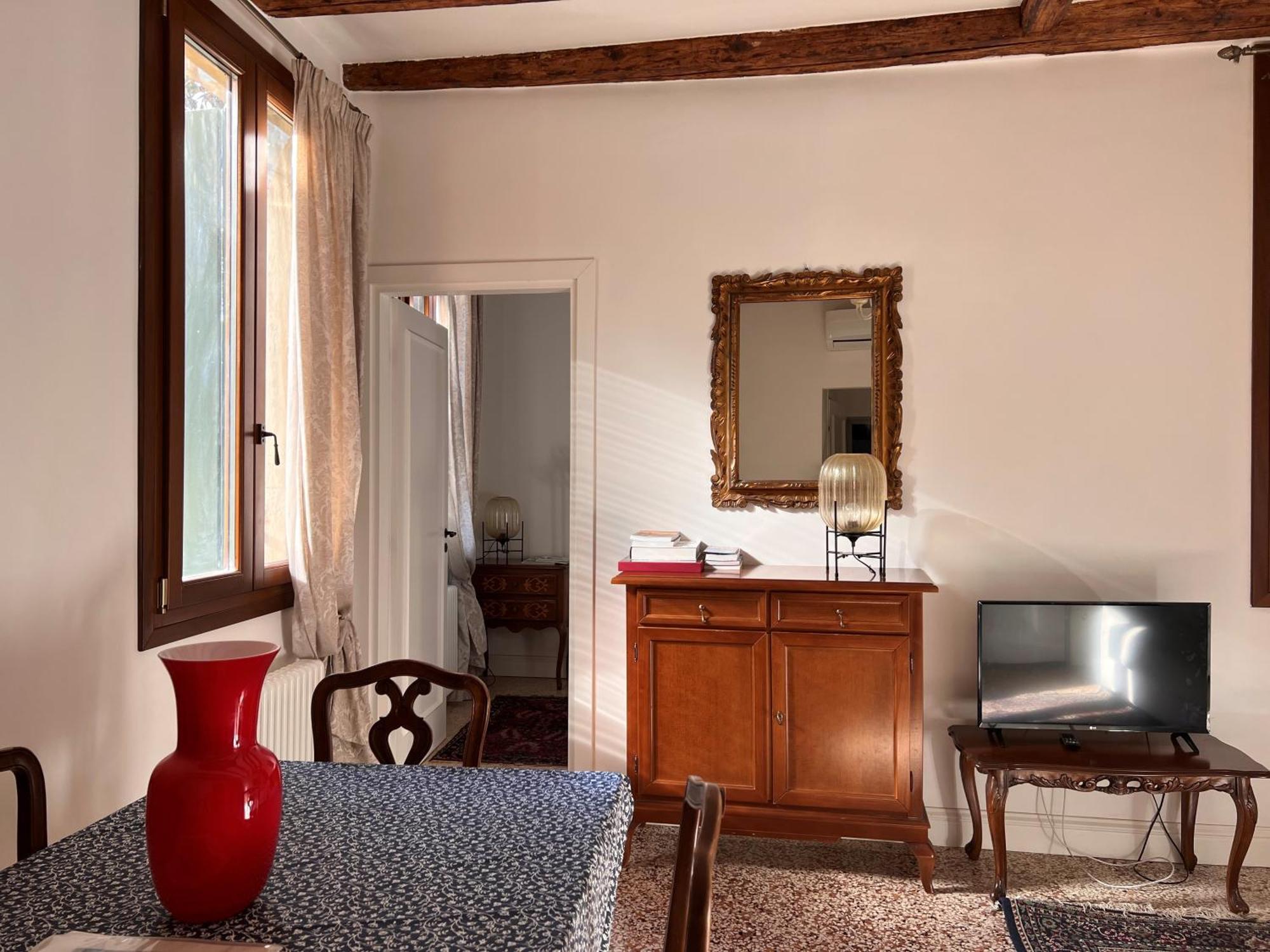 Ca Giovanni - Charmant And Exclusive Apartment Венеция Экстерьер фото